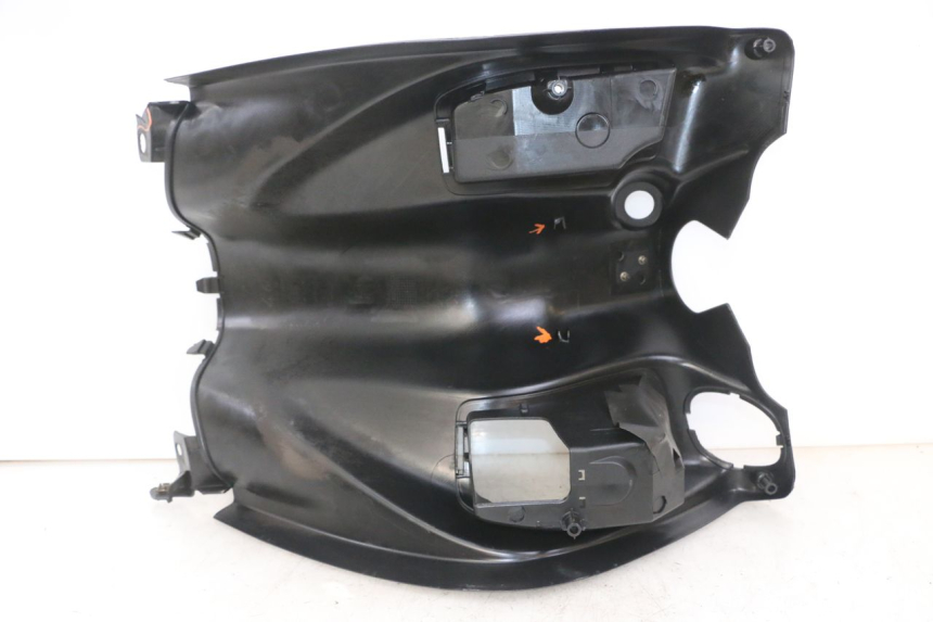 photo de INNER FAIRING PEUGEOT ELYSEO 125 (1999 - 2004) - High-resolution close-up