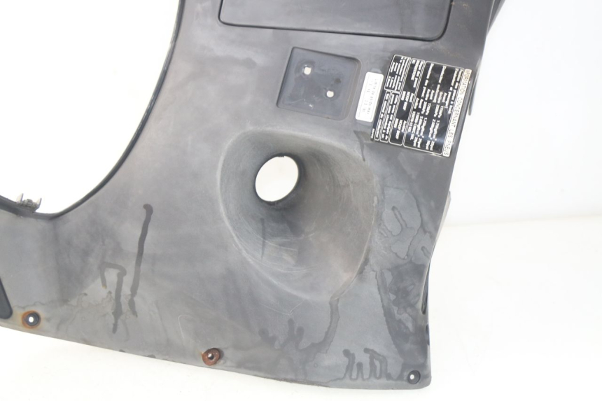 photo de INNER LEGSHIELD HONDA FES PANTHEON 125 (2003 - 2007) - Additional view of the item