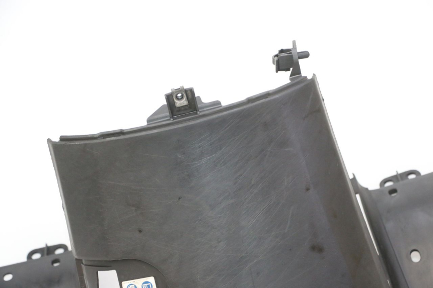 photo de INNER APRON HONDA FES S-WING SWING ABS 125 (2007 - 2015) - Additional view of the item