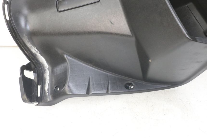 photo de INNER APRON MBK FLAME X 125 (2004 - 2007) - Distinctive features