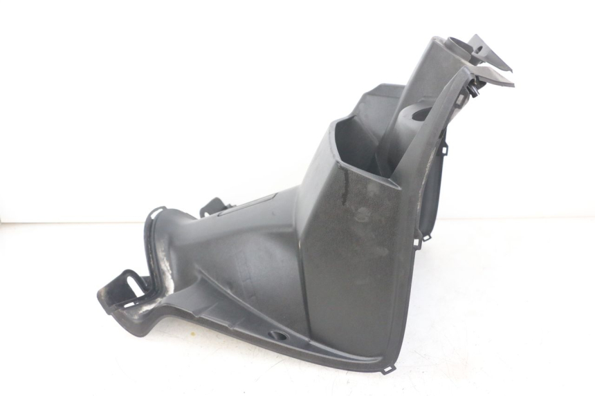 photo de INNER APRON MBK FLAME X 125 (2004 - 2007) - Fixing points details