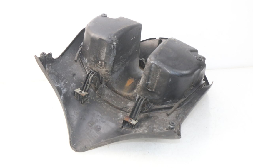 photo de INNER APRON PIAGGIO FLY 2T 50 (2004 - 2017) - Zoom on usage condition