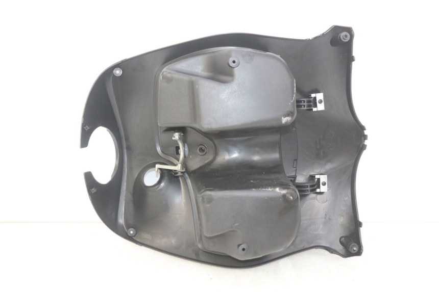 photo de INNER APRON PIAGGIO FLY 2T 50 (2004 - 2017) - Zoom on usage condition