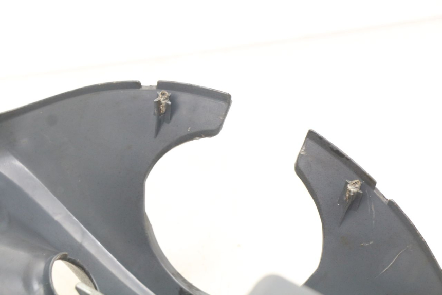 photo de INNER FAIRING PIAGGIO FLY 125 (2005 - 2012) - Fixing points details