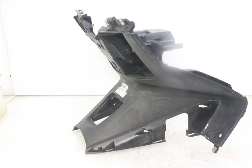 photo de INNER LEGSHIELD HONDA FORZA ABS 300 (2013 - 2017) - Distinctive features