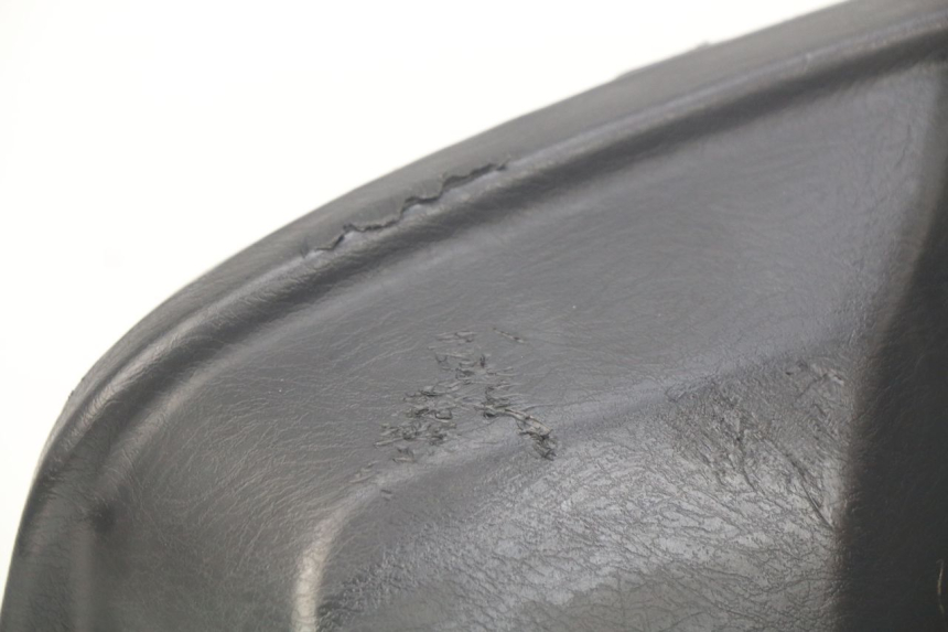 photo de INNER LEGSHIELD SACHS FY125T FY T 125 (2007 - 2011) - Surface and material condition