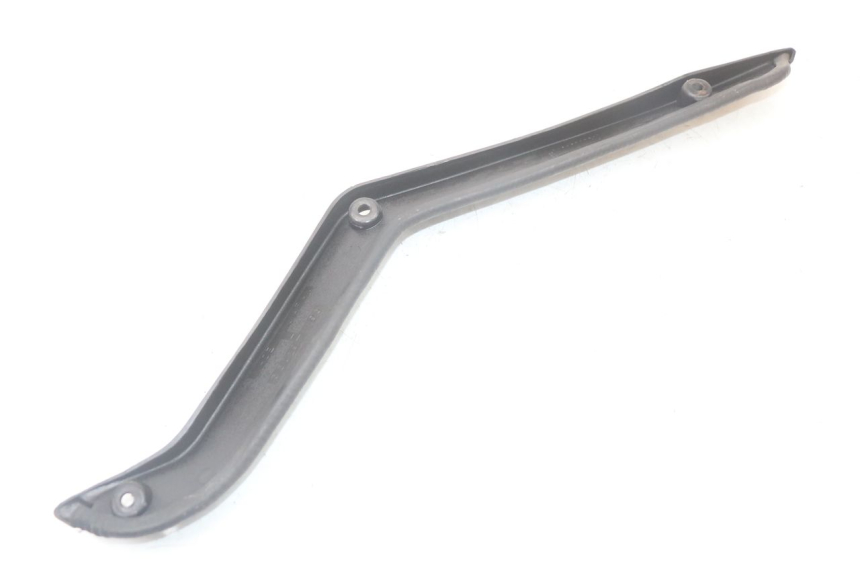 photo de LEFT INNER LEGSHIELD KAWASAKI GTR 1000 (1994 - 2004) - Technical close-up
