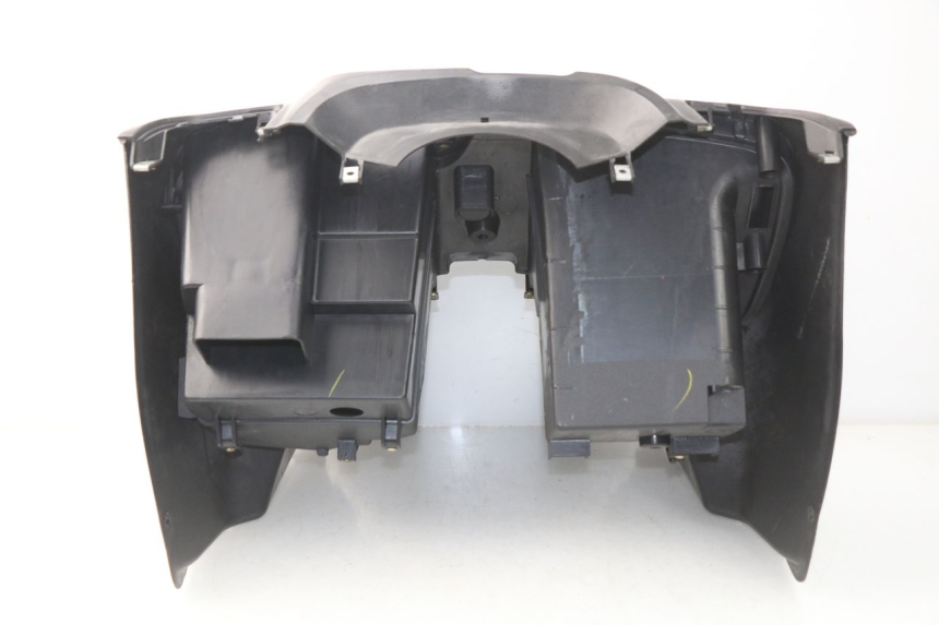photo de INNER LEGSHIELD SYM GTS EVO 125 (2009 - 2013) - Alternative perspective