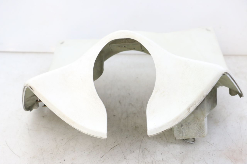 photo de INNER LEGSHIELD HONDA NES AROBASE 125 (2000 - 2003) - Alternative perspective