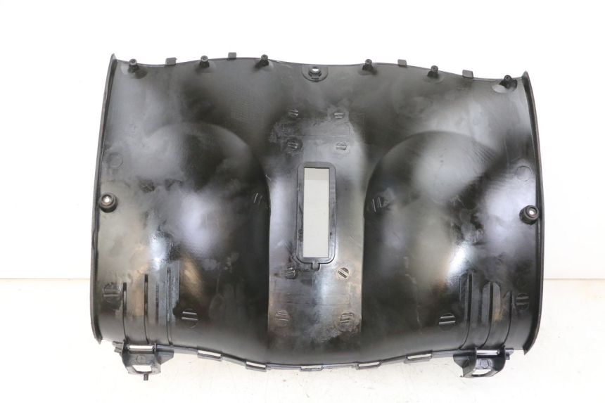 photo de INNER LEGSHIELD LOWER DAELIM BESBI 125 (2007 - 2008) - Technical close-up