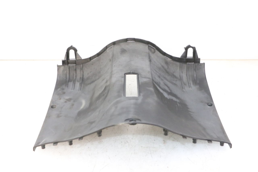 photo de INNER LEGSHIELD LOWER DAELIM BESBI 125 (2007 - 2008) - Fixing points details