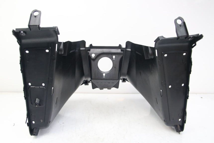 photo de LOWER INNER FAIRING KYMCO DOWNTOWN ABS 125 (2015 - 2017) - Detailed visual inspection