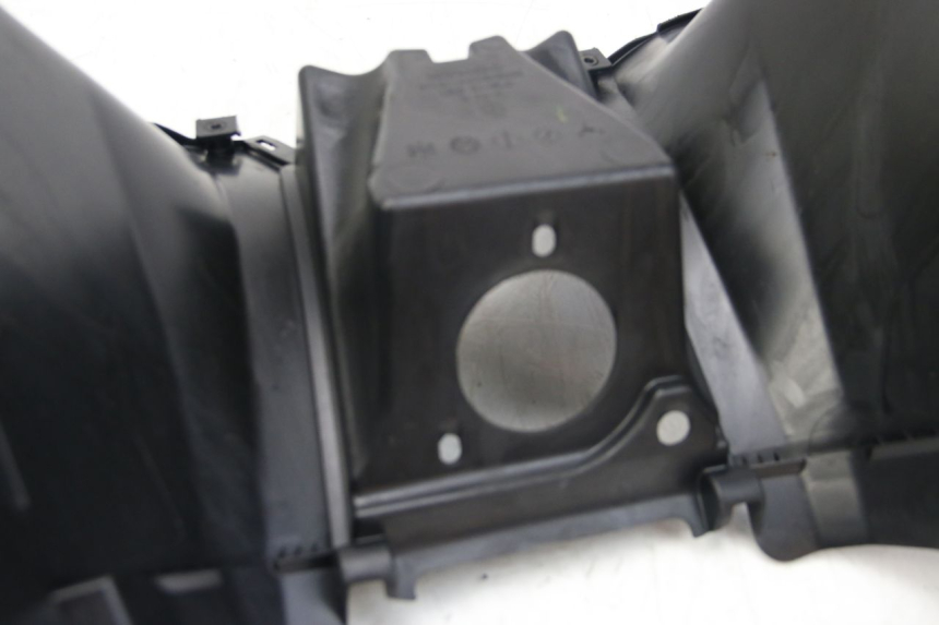 photo de LOWER INNER FAIRING KYMCO DOWNTOWN ABS 125 (2015 - 2017) - Technical close-up