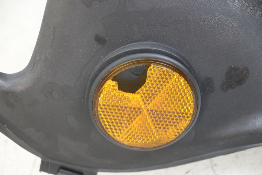 photo de INNER LEGSHIELD LOWER KEEWAY HURRICANE 50 (2006 - 2019) - Technical close-up