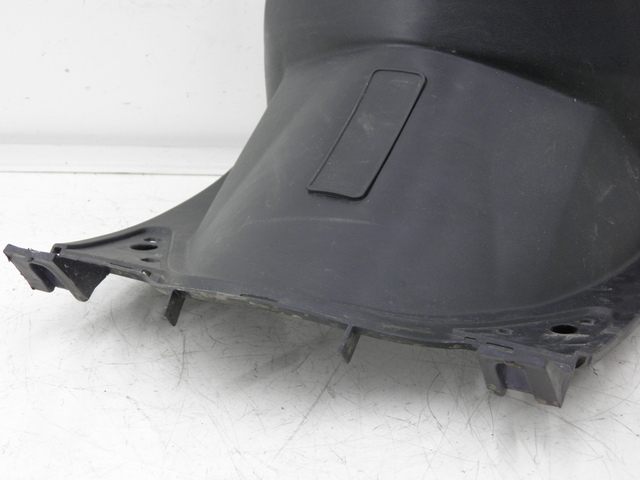 photo de INNER LEGSHIELD LOWER QINGQI SPEEDY 50 (2005 - 2007) - Component detail