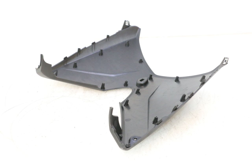 photo de INNER LEGSHIELD LOWER JM MOTORS R-MAX TECH 50 (2024 - 2026) - Zoom on usage condition
