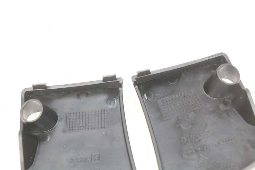 photo de LOWER INNER FAIRING PIAGGIO VESPA PRIMAVERA 2T 50 (2013 - 2018) - Zoom on usage condition