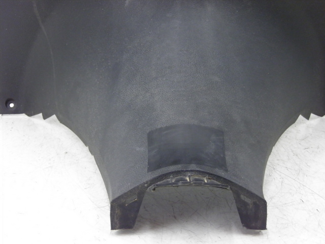 photo de INNER LEGSHIELD LOWER YAMAHA YP MAJESTY 125 (2002 - 2006) - Markings and original references