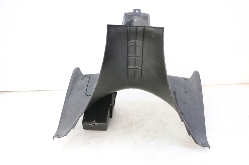 photo de INNER LEGSHIELD LOWER YAMAHA YP MAJESTY 125 (2007 - 2010) - Zoom on usage condition