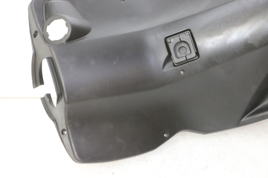 photo de INNER FAIRING PEUGEOT KISBEE 2T 50 (2010 - 2017) - Markings and original references