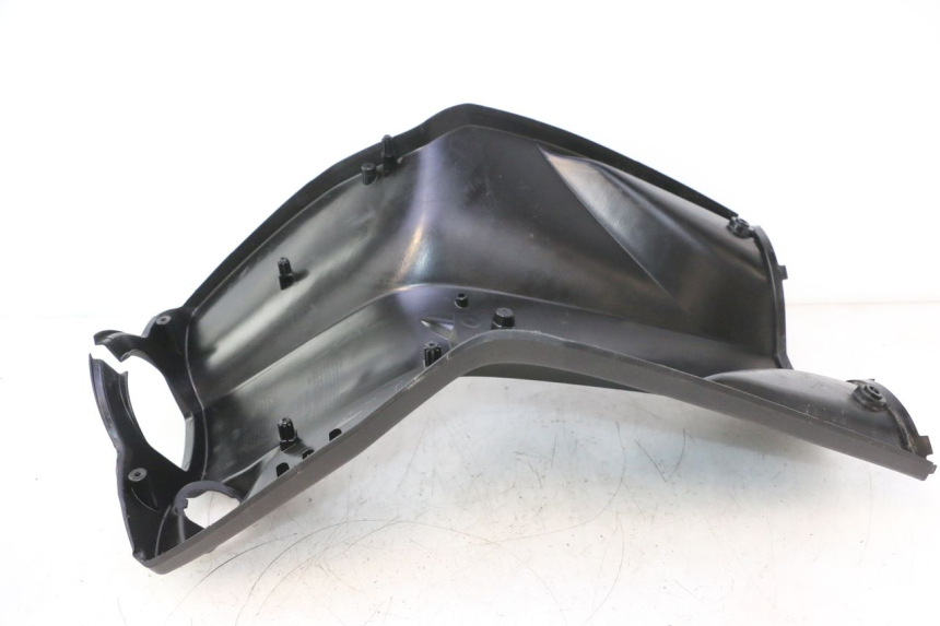 photo de INNER LEGSHIELD PEUGEOT KISBEE 4T 50 (2023 - 2026) - Zoom on usage condition