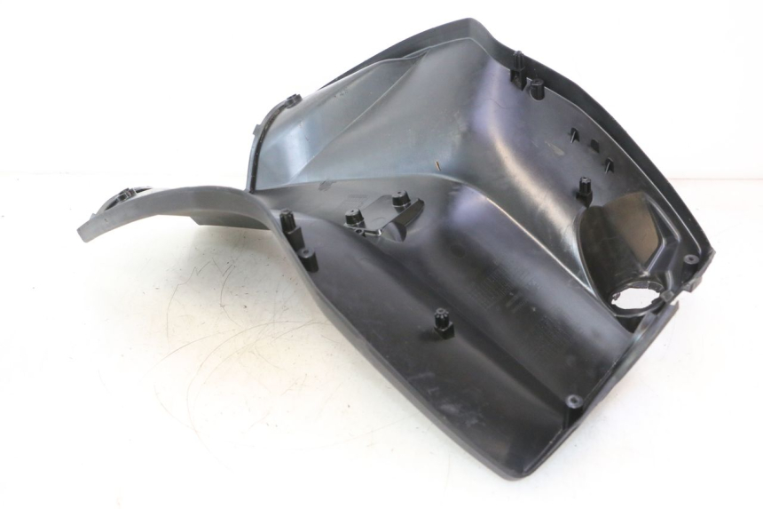 photo de INNER LEGSHIELD PEUGEOT KISBEE 4T 50 (2023 - 2026) - Technical close-up