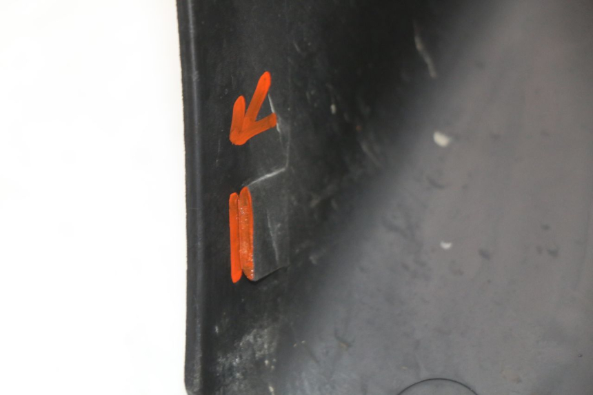 photo de INNER LEGSHIELD RENAULT KOURANOS 125 (2001 - 2004) - Fixing points details