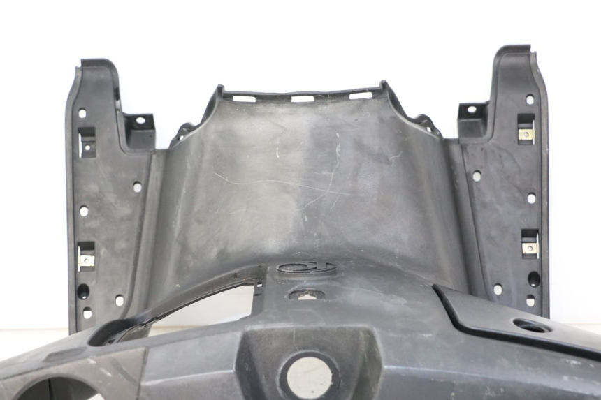photo de INNER LEGSHIELD KYMCO XCITING 500 (2007 - 2010) - Distinctive features
