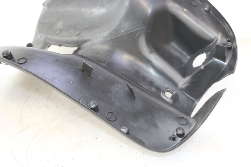 photo de INNER LEGSHIELD SYM MIO 50 (2005 - 2010) - Technical close-up