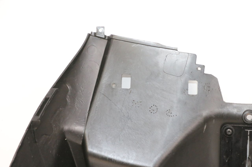 photo de INNER LEGSHIELD PIAGGIO MP3 500 (2016 - 2018) - Additional view of the item