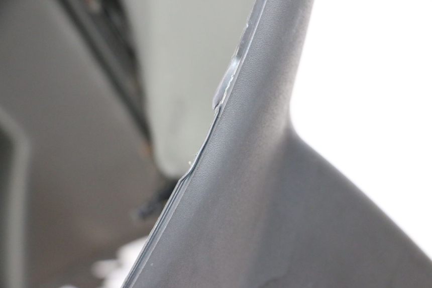 photo de INNER LEGSHIELD PIAGGIO MP3 125 (2006 - 2014) - Zoom on usage condition