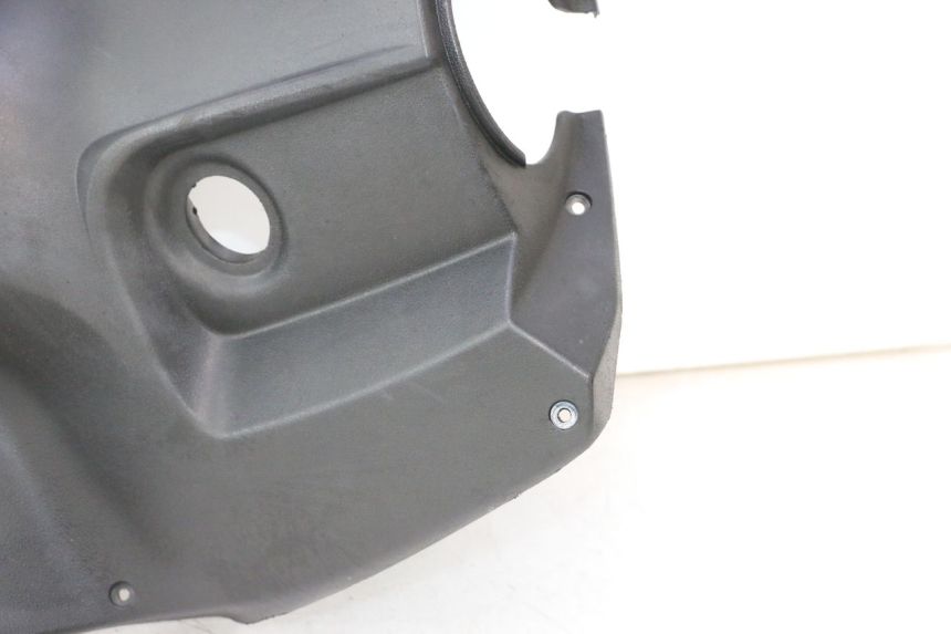 photo de INNER LEGSHIELD PIAGGIO NEW TYPHOON 50 (2018 - 2021) - Zoom on usage condition
