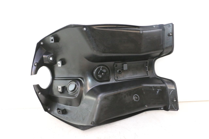 photo de INNER LEGSHIELD PIAGGIO NEW TYPHOON 50 (2018 - 2021) - Surface and material condition