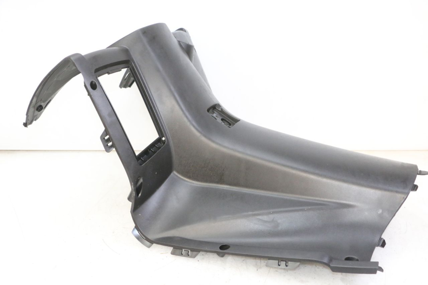 photo de INNER FAIRING PEUGEOT CITYSTAR 2T 50 (2018 - 2021) - Fixing points details