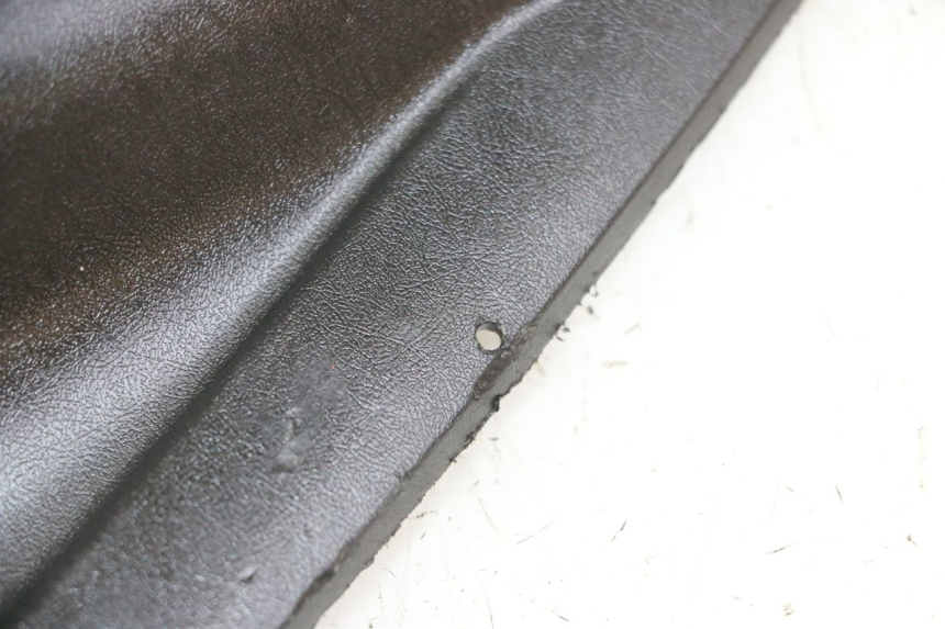 photo de INNER FAIRING PEUGEOT CITYSTAR 2T 50 (2018 - 2021) - Surface and material condition