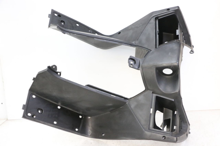 photo de INNER APRON PEUGEOT SATELIS COMPRESSOR K15 125 (2006 - 2009) - Main view