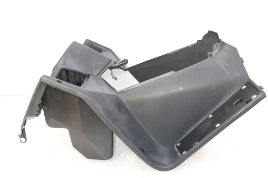 photo de INNER APRON PEUGEOT SATELIS COMPRESSOR K15 125 (2006 - 2009) - Detailed visual inspection