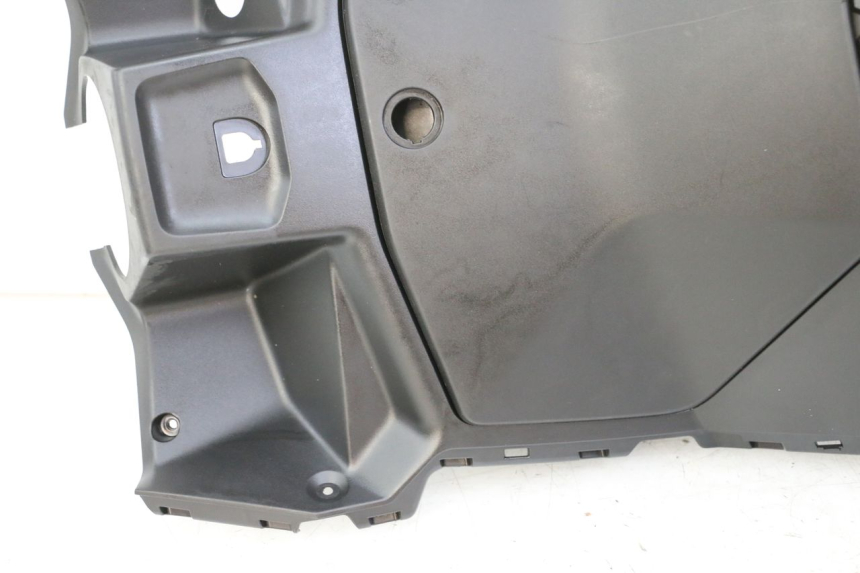 photo de INNER APRON PEUGEOT TWEET 4T 50 (2023 - 2025) - Focus on structure