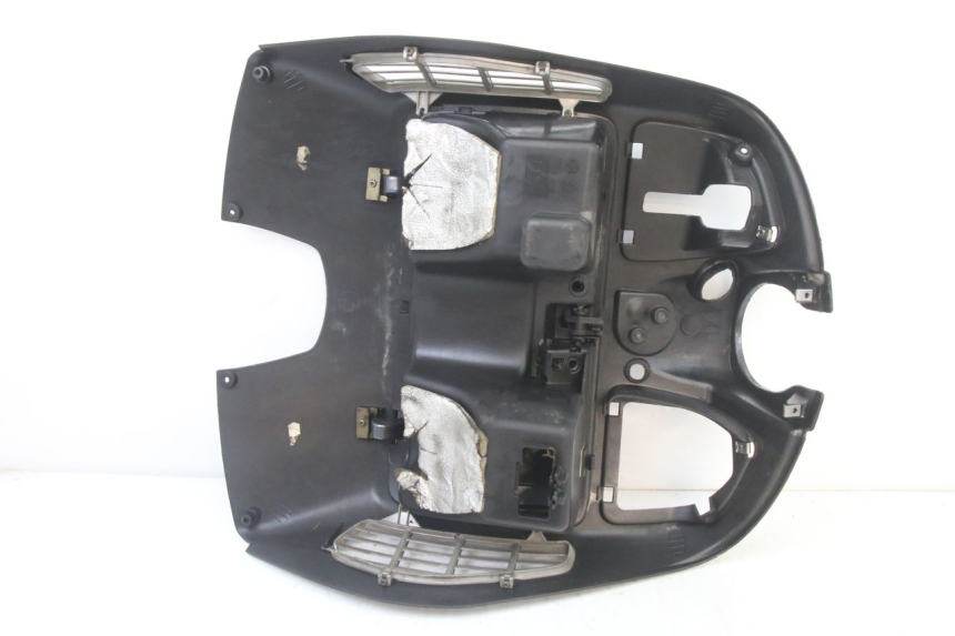 photo de INNER LEGSHIELD PIAGGIO VESPA GRANTURISMO 125 (2003 - 2007) - Component zoom