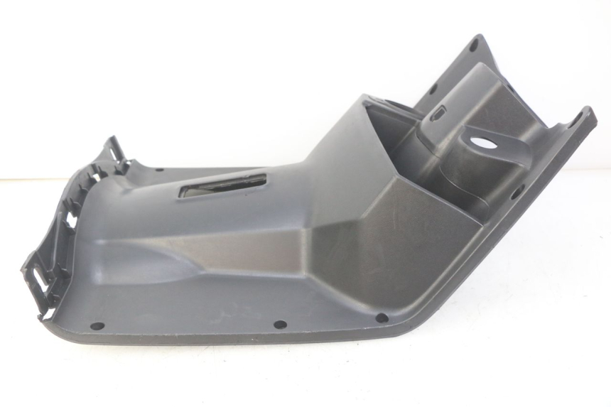 photo de INNER APRON RED ELECTRIC RED E PRO 1 (2017 - 2019) - Fixing points details