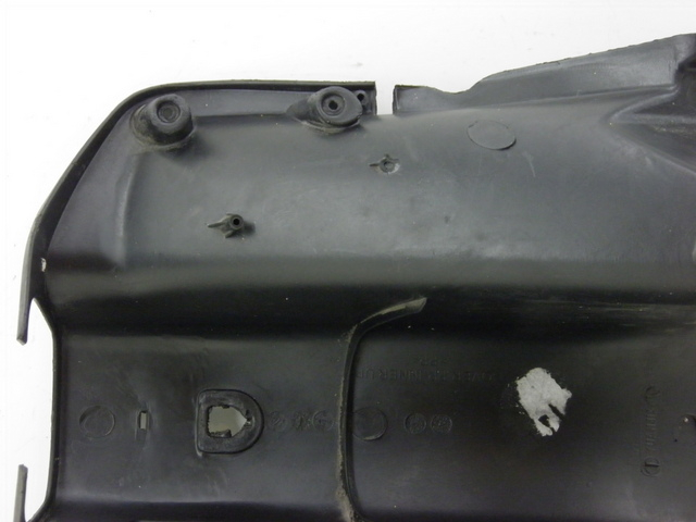 photo de INNER LEGSHIELD ROADSIGN WALLABY 50 (2009 - 2014) - Surface and material condition