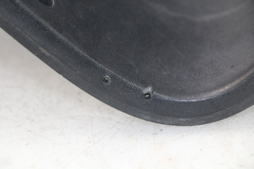 photo de INNER LEGSHIELD PEUGEOT SATELIS 500 (2007 - 2013) - Zoom on usage condition