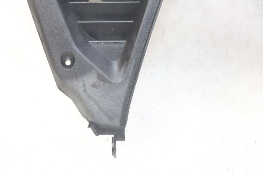 photo de INNER APRON PEUGEOT SATELIS 125 (2010 - 2012) - High-resolution close-up