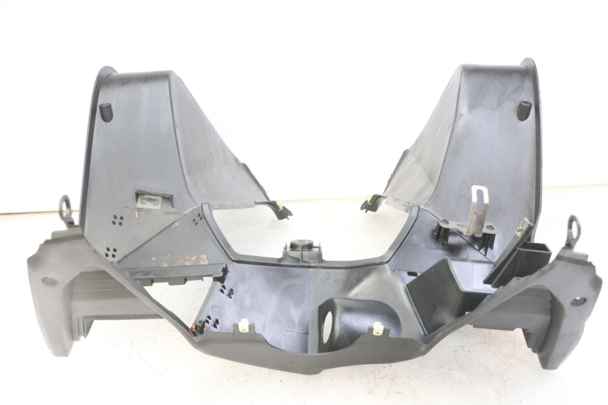 photo de INNER LEGSHIELD PEUGEOT SATELIS 125 (2013 - 2018) - Additional view of the item
