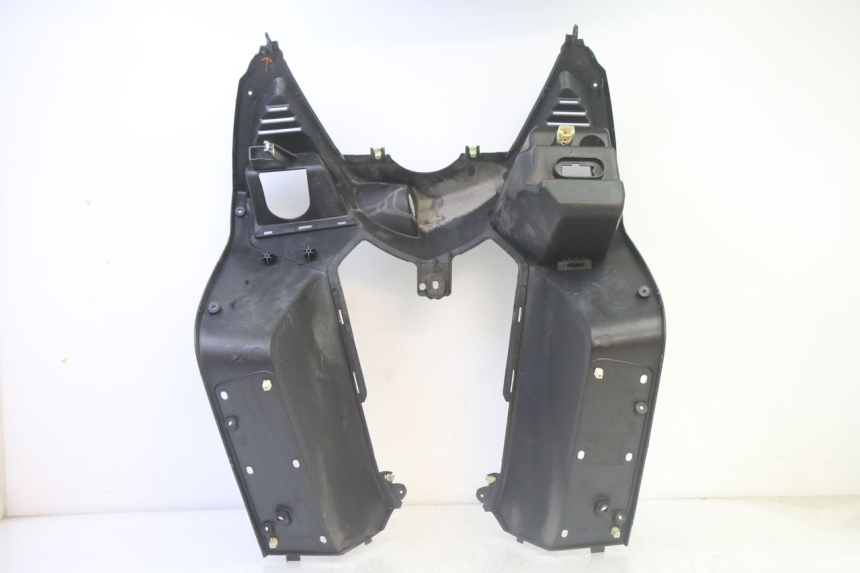 photo de INNER LEGSHIELD PEUGEOT SATELIS 125 (2013 - 2018) - Product overview