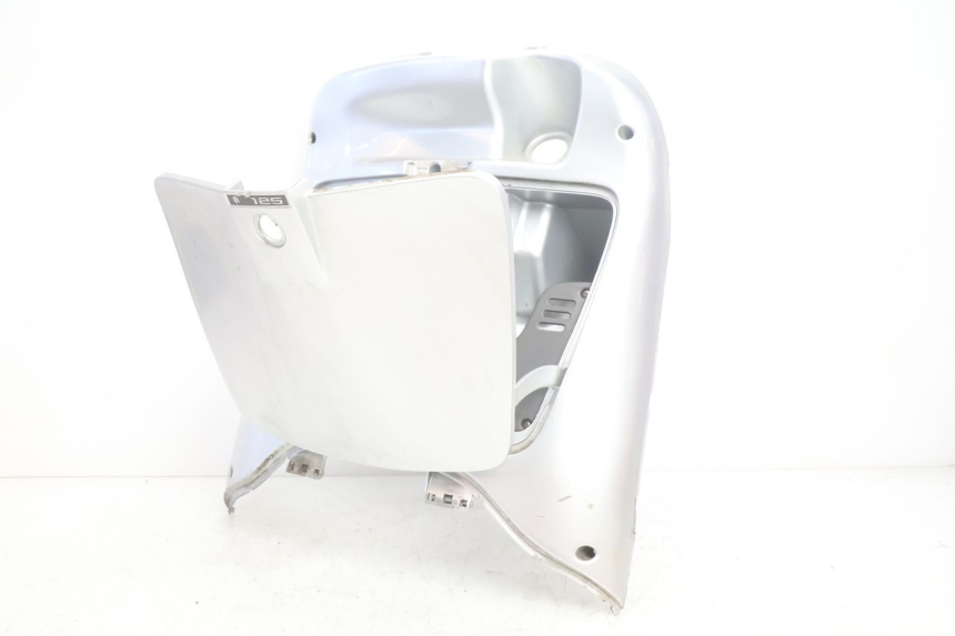 photo de INNER LEGSHIELD APRILIA SCARABEO GT 125 (1999 - 2007) - Component detail