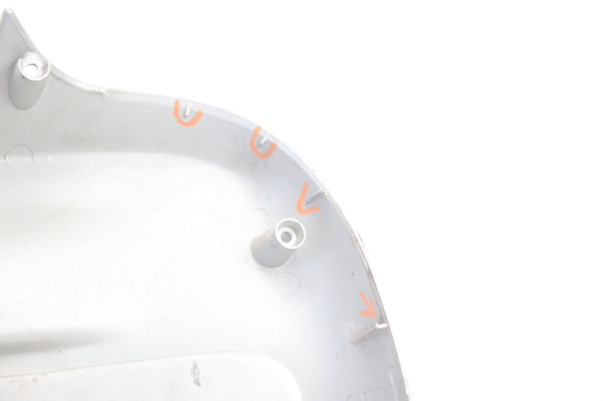 photo de INNER LEGSHIELD APRILIA SCARABEO GT 125 (1999 - 2007) - Checked used part