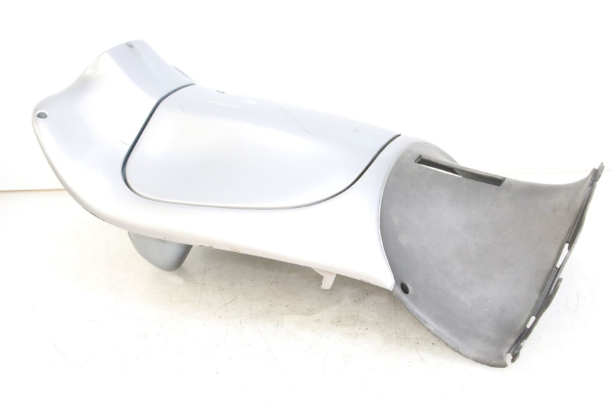 photo de INNER APRON APRILIA SCARABEO 100 (2003 - 2012) - Surface and material condition