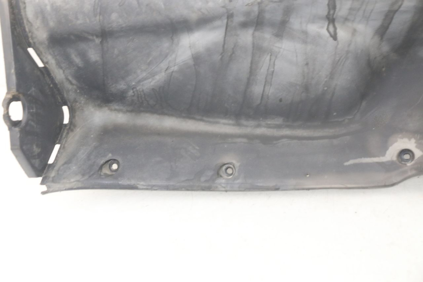 photo de INNER FAIRING HONDA SCV LEAD 100 (2003 - 2007) - Markings and original references