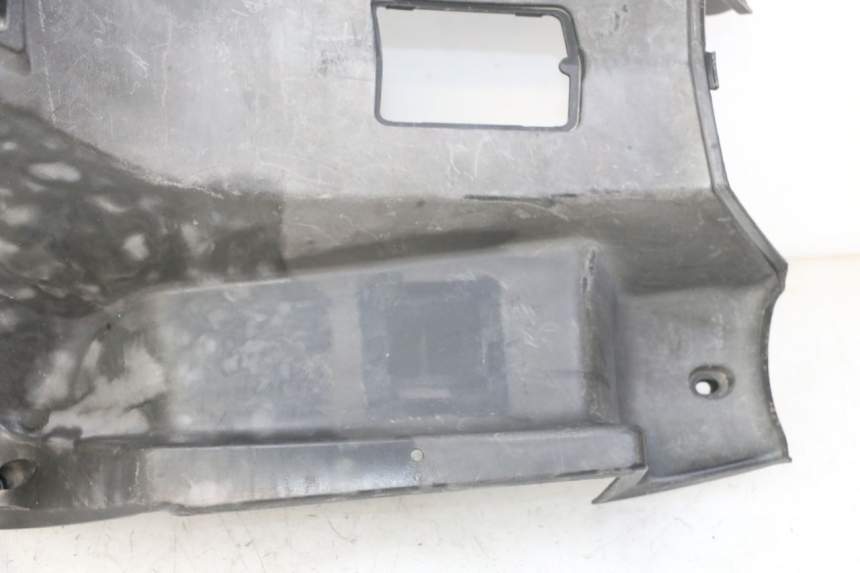 photo de INNER APRON PEUGEOT SPEEDFIGHT 3 AIR 50 (2009 - 2015) - Component zoom